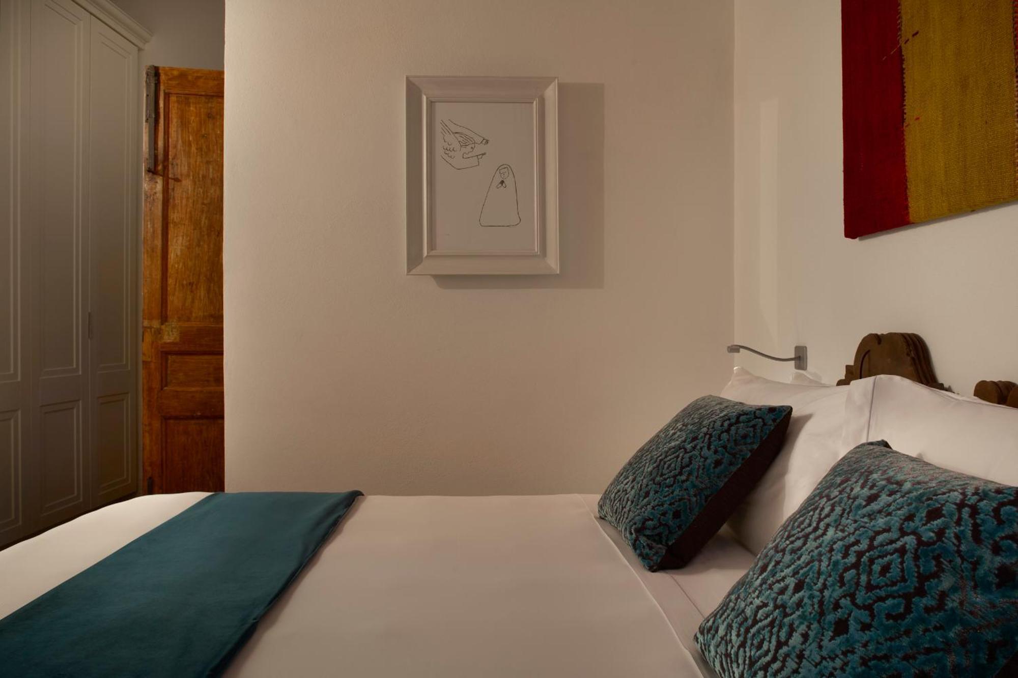 Palazzo Delle Pietre - Luxury Apartments Рим Екстер'єр фото