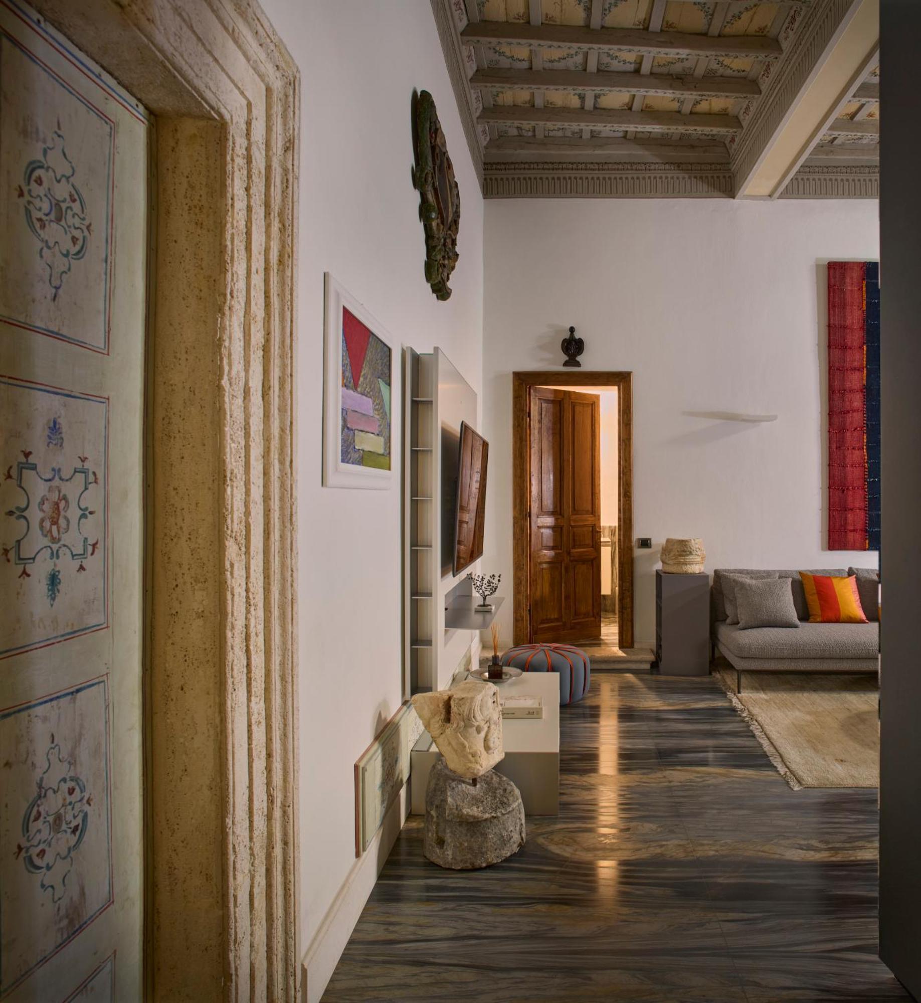 Palazzo Delle Pietre - Luxury Apartments Рим Екстер'єр фото