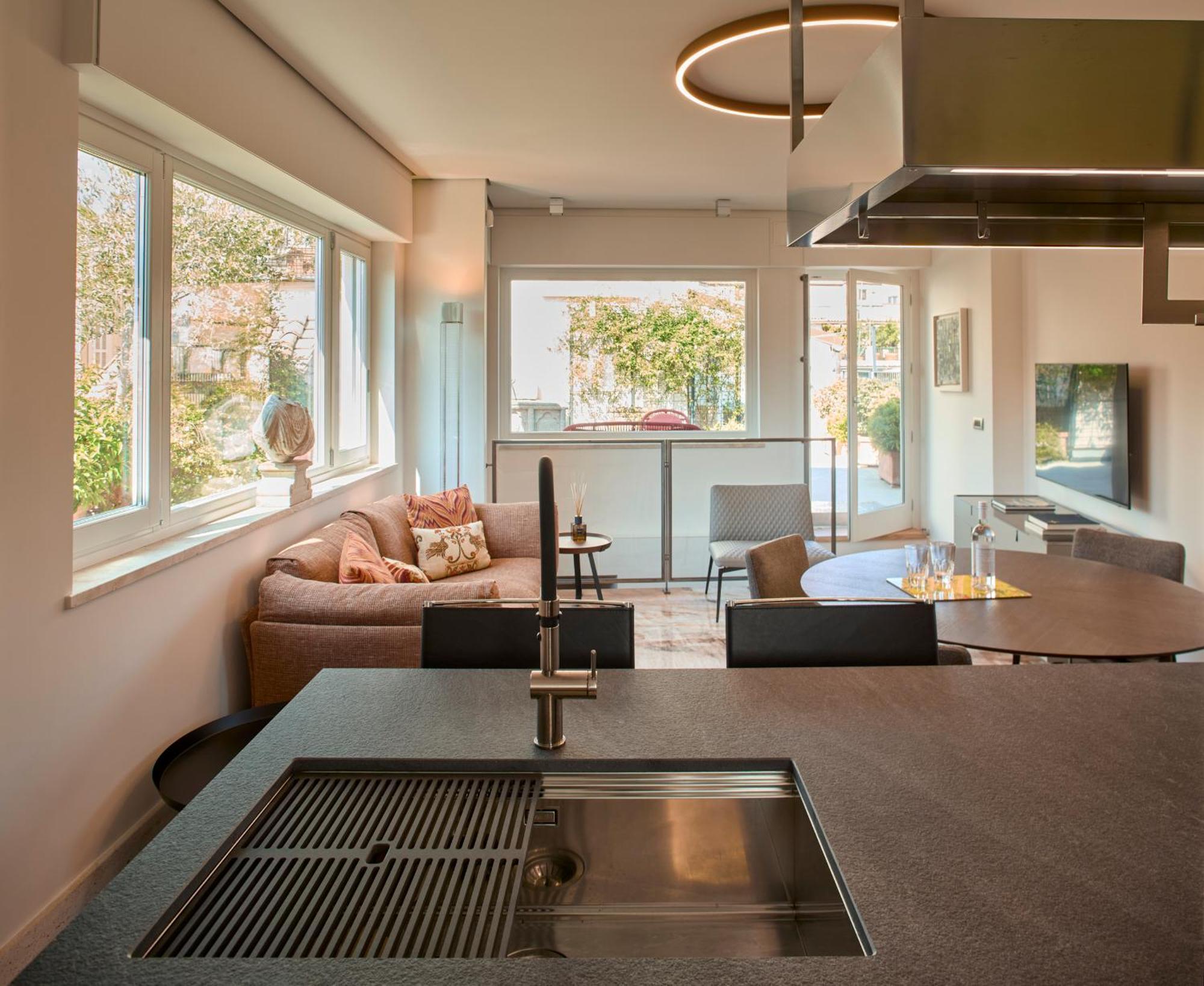 Palazzo Delle Pietre - Luxury Apartments Рим Екстер'єр фото