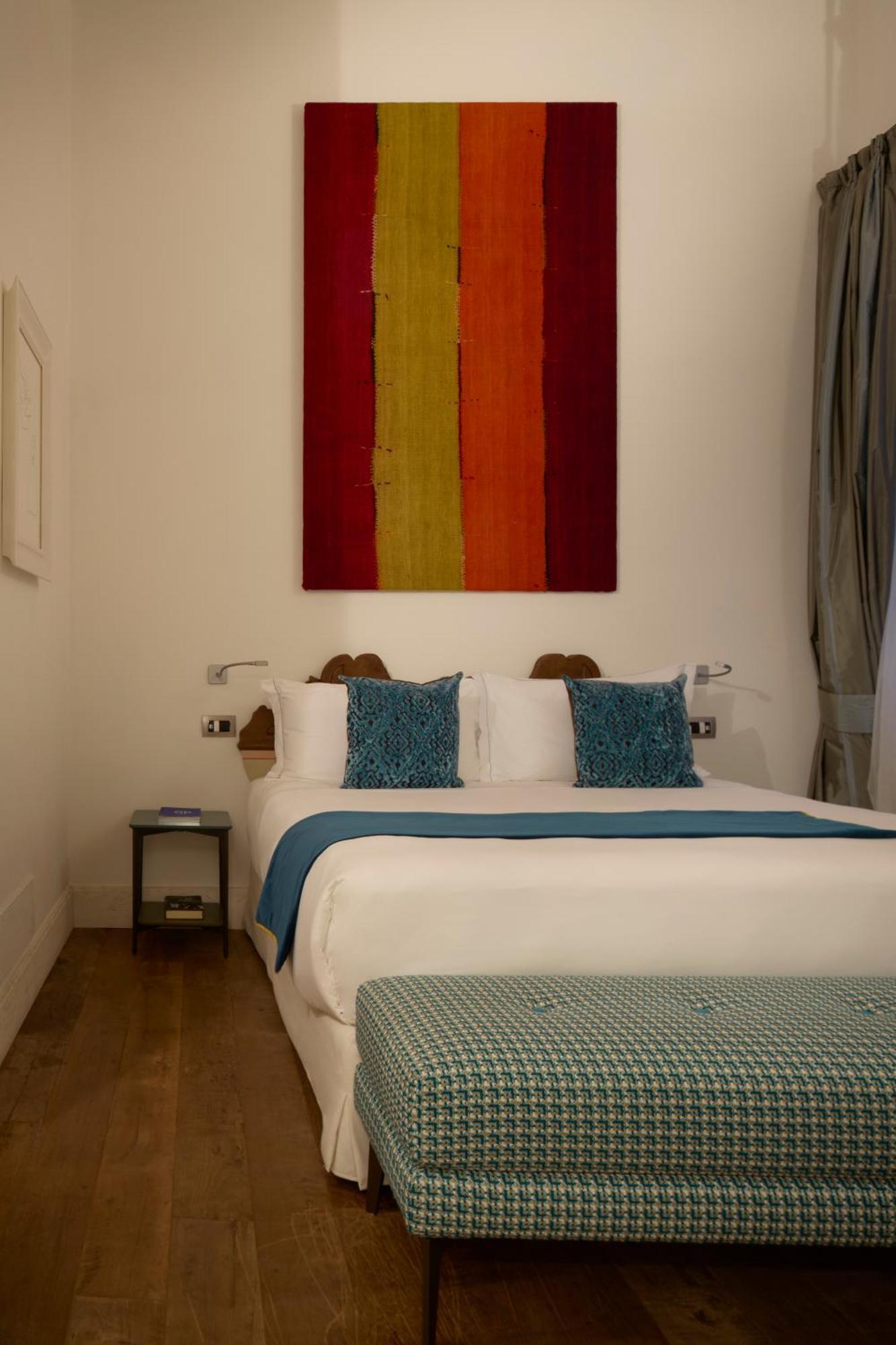 Palazzo Delle Pietre - Luxury Apartments Рим Екстер'єр фото